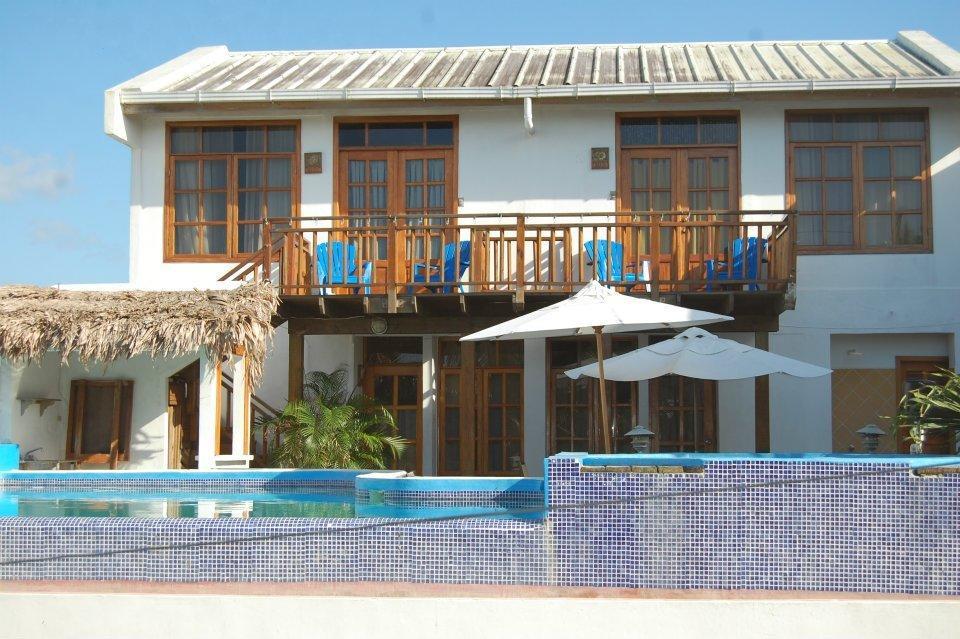 Hotel Y Restaurante Cesar Mariscos Tela Zewnętrze zdjęcie